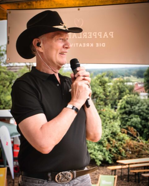Bunter Markt in Brochterbeck Live: Freddy_King