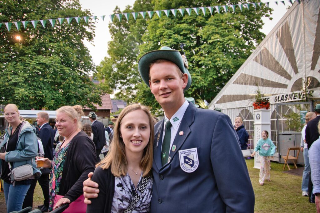 Schützenfest in Brochterbeck - Bürgerschützenverein feiert neuen Schützenkönig - RBO Aktuell