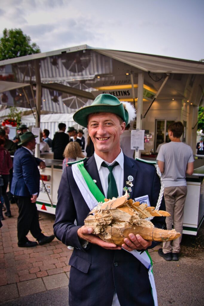 Schützenfest in Brochterbeck - Bürgerschützenverein feiert neuen Schützenkönig - RBO Aktuell