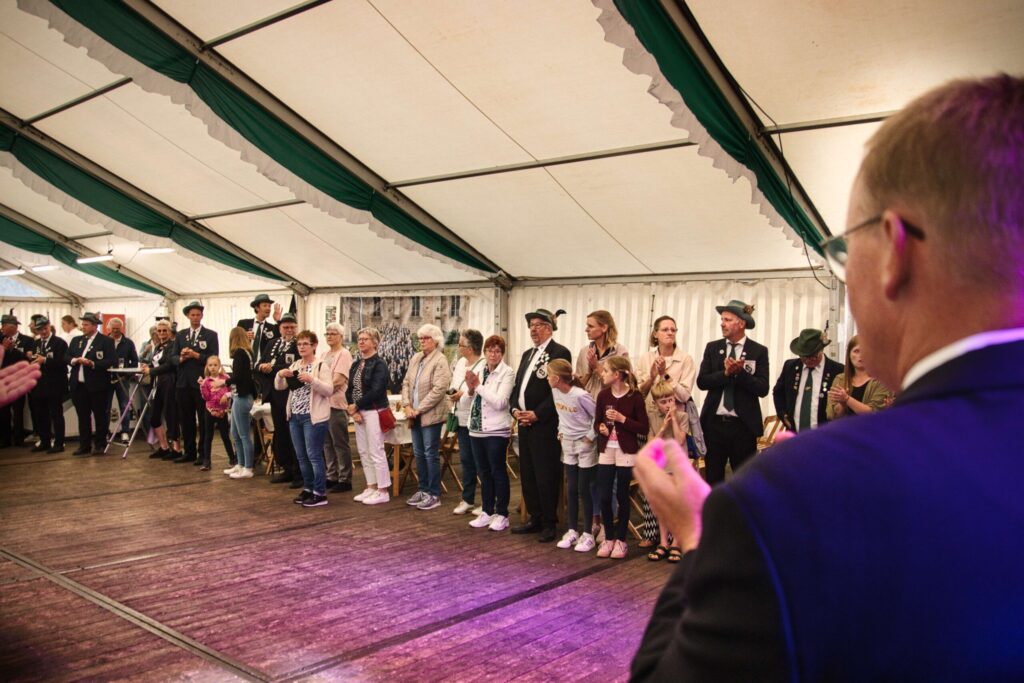 Schützenfest in Brochterbeck - Bürgerschützenverein feiert neuen Schützenkönig - RBO Aktuell