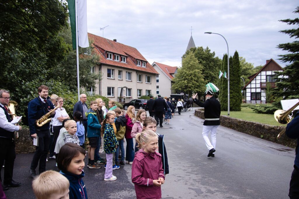 Schützenfest in Brochterbeck - Bürgerschützenverein feiert neuen Schützenkönig - RBO Aktuell