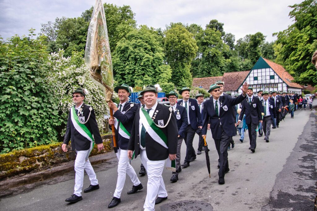Schützenfest in Brochterbeck - Bürgerschützenverein feiert neuen Schützenkönig - RBO Aktuell