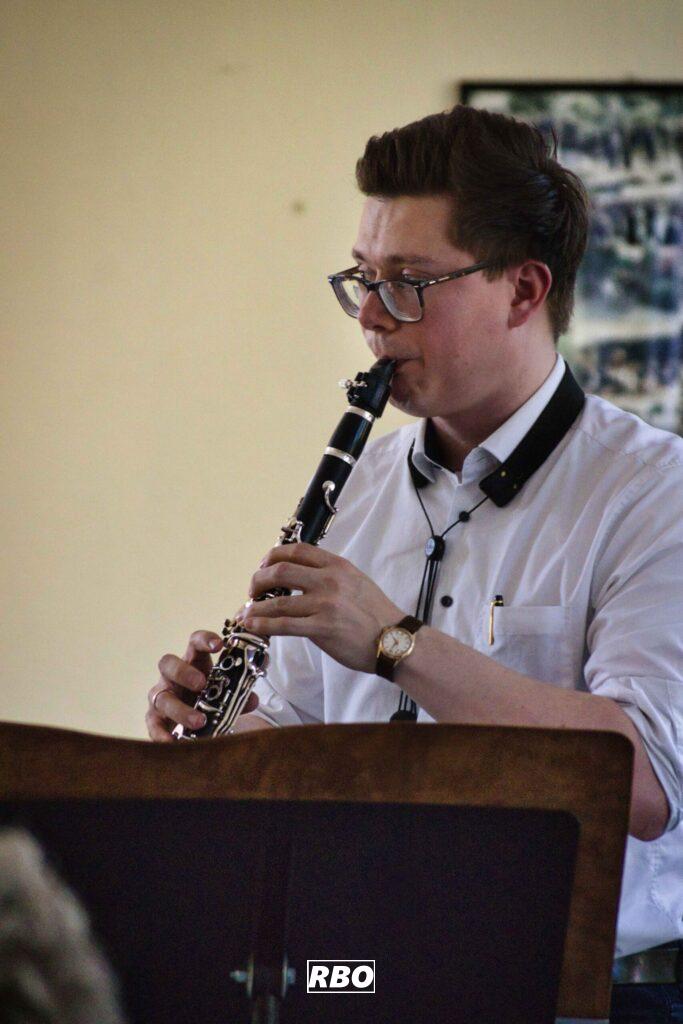 Das Vororchester des Musikveins Die Bocketaler trat in Brochterbeck auf. Über 40 Zuschauer waren da in Tecklenburg und lauschten der Blasmusik mit der Musikschule Tecklenburger Land.