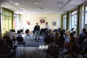 Das Vororchester des Musikveins Die Bocketaler trat in Brochterbeck auf. Über 40 Zuschauer waren da in Tecklenburg und lauschten der Blasmusik mit der Musikschule Tecklenburger Land.