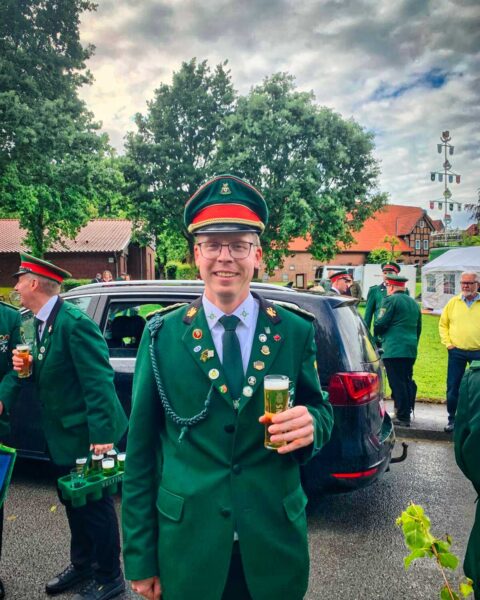 Leeden feiert Schützenfest: Jens Wellemeier ist neuer Schützenkönig in Leeden