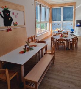 Familienzentrum Brochterbeck: Erstes Frühstück im neuen Raum - RBO Aktuel