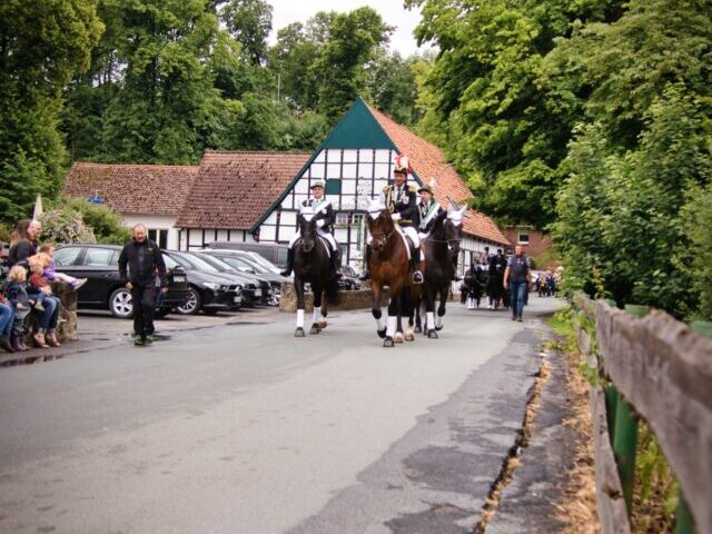 Schützenfest in Brochterbeck - Bürgerschützenverein feiert neuen Schützenkönig - RBO Aktuell