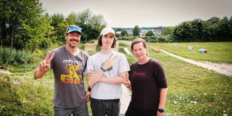 Im Activity-Park in Brochterbeck wird im Juni gefeiert: Jugendliche haben sich zusammen geschlossen, und machen einfach. Das Activity-Jam wird u.a. von Justus Brinkmann und Julia Heukamp organisiert. RBO Aktuell/Simon Drees