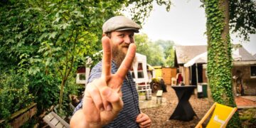 Bunter Markt in Brochterbeck: Florian Fechner erzählt über finanzielle Verluste und Nachbesprechung des Festivals in Tecklenburg-Brochterbeck