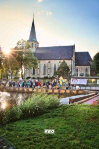 50 Menschen demonstrieren in Brochterbeck für Demokratie