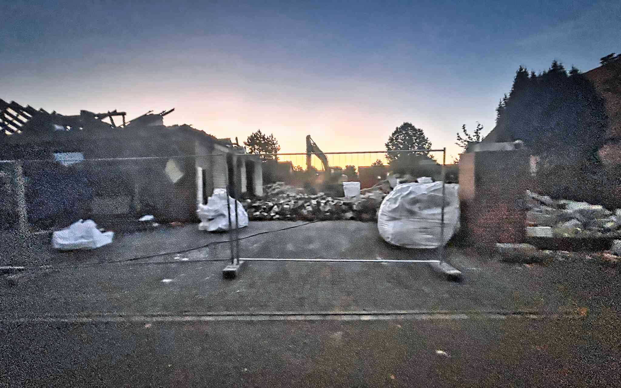 Elektro-Engbert: Großbrand in Brochterbeck - suche nach Brandursache