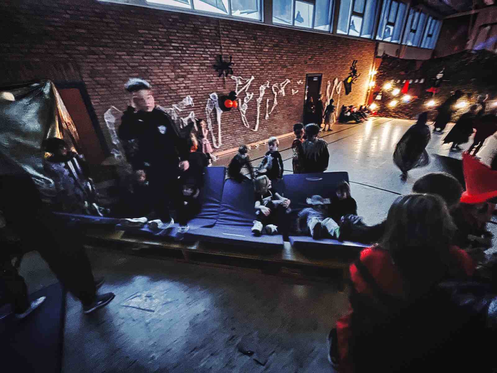 Halloween-Party in Brochterbeck: Gruselige Stunden in der BSV-Turnhalle