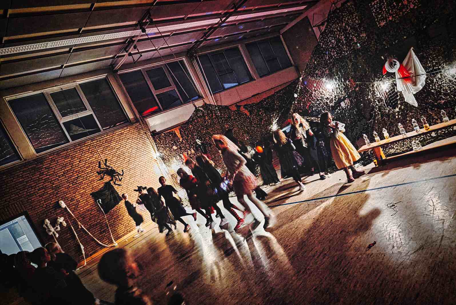 Brochterbeck goes spooky: Magische Halloween-Nacht mit 100 Kindern