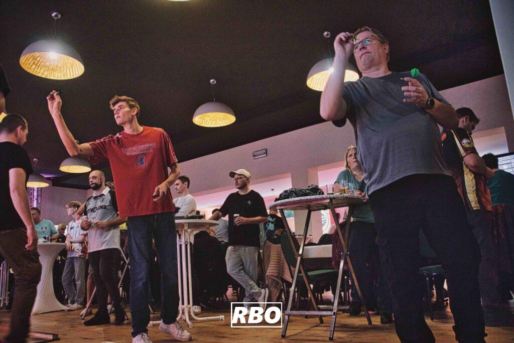 BroPally Dartsturnier 2025 in Tecklenburg-Brochterbeck: BSV Sportverein lädt zum Darts-Spaß in die Gaststätte Franz ein.