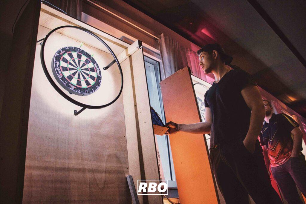 BroPally Dartsturnier 2025 in Tecklenburg-Brochterbeck: BSV Sportverein lädt zum Darts-Spaß in die Gaststätte Franz ein.