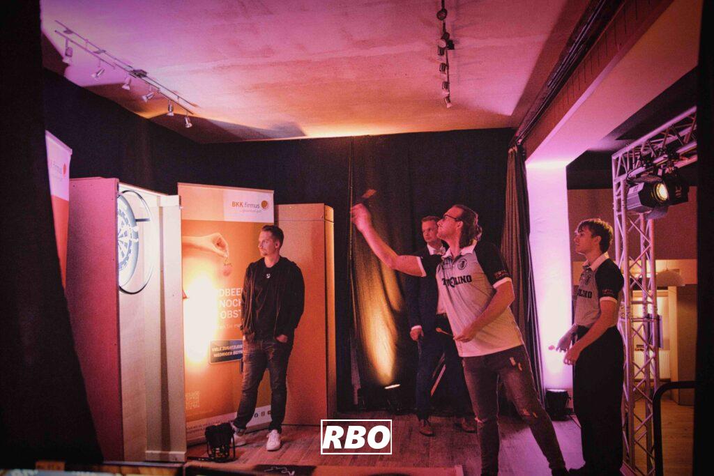 BroPally Dartsturnier 2025 in Tecklenburg-Brochterbeck: BSV Sportverein lädt zum Darts-Spaß in die Gaststätte Franz ein.