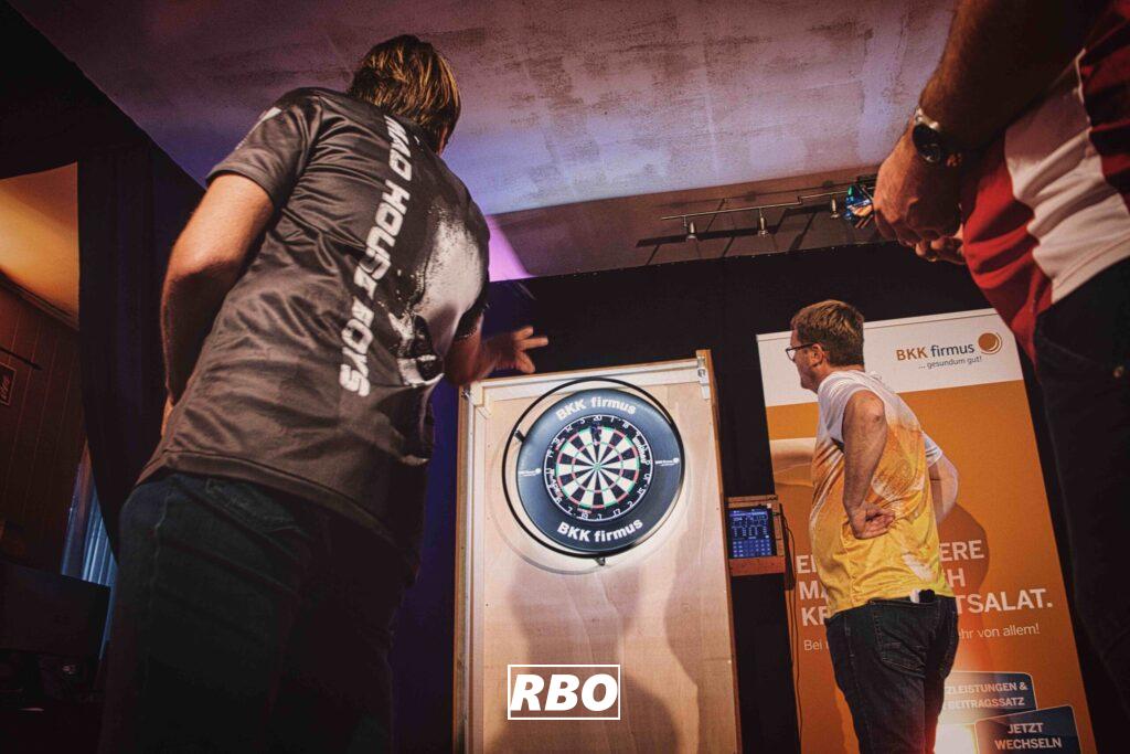 BroPally Dartsturnier 2025 in Tecklenburg-Brochterbeck: BSV Sportverein lädt zum Darts-Spaß in die Gaststätte Franz ein.