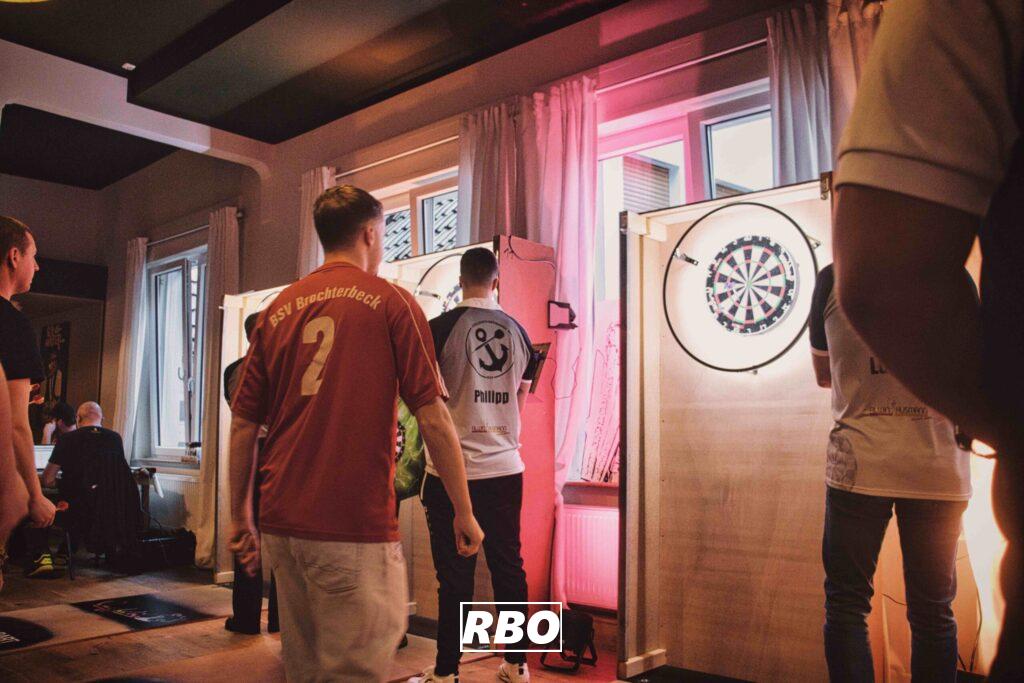 BroPally Dartsturnier 2025 in Tecklenburg-Brochterbeck: BSV Sportverein lädt zum Darts-Spaß in die Gaststätte Franz ein.