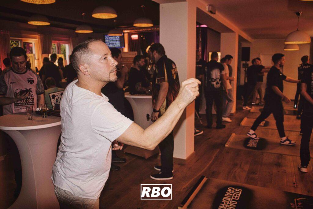 BroPally Dartsturnier 2025 in Tecklenburg-Brochterbeck: BSV Sportverein lädt zum Darts-Spaß in die Gaststätte Franz ein.