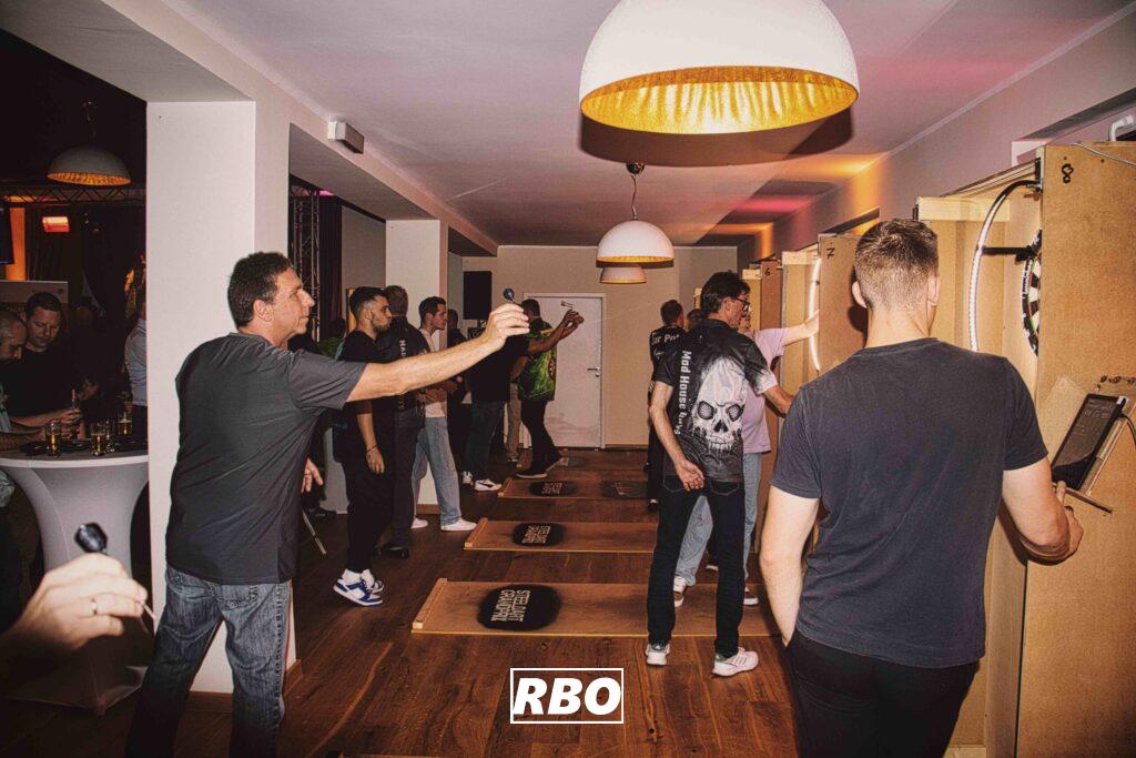 BroPally Dartsturnier 2025 in Tecklenburg-Brochterbeck: BSV Sportverein lädt zum Darts-Spaß in die Gaststätte Franz ein.