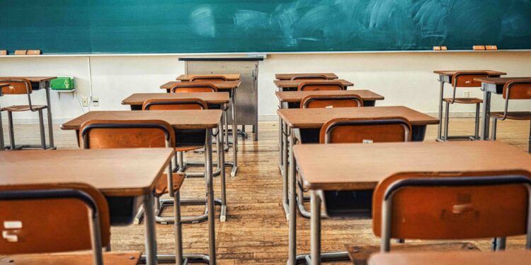 Am Graf-Adolf-Gymnasium (GAG) Tecklenburg gibt es zu wenig Platz für die Schüler. Die aktuelle Situation in RBO-Interaktiv.