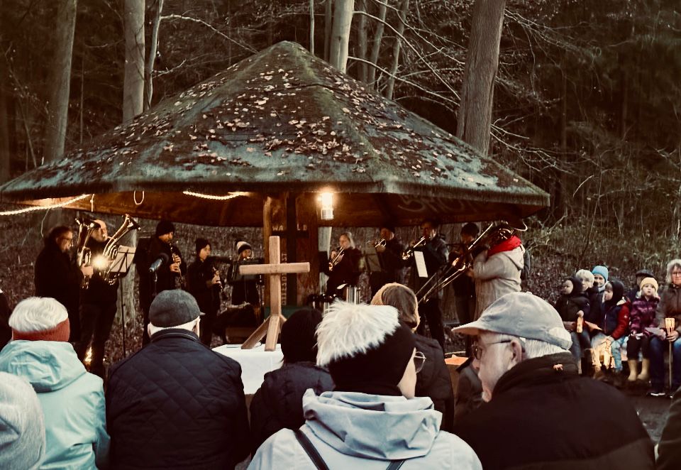 Waldweihnachtsgottesdienst in Brochterbeck im Bocketal