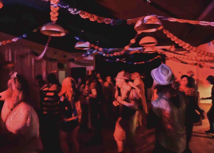 Diese Party ist nur für Frauen! "Sie geht tanzen" am Samstag in Leeden