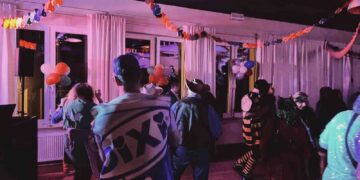 Brochterbeck Helau! – So ausgelassen feierte das Oberdorf in der Gaststätte Franz