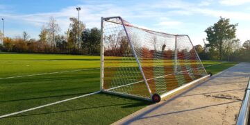 BSV Brochterbeck: Wegen kaputtem Flutlicht fast Spielabbruch - RBO Aktuell