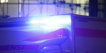 Bei Haus Hülshoff: 25-jährige verliert Kontrolle übers Motorrad – schwer verletzt