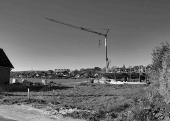 Brochterbecks Neubaugebiet: Kräne (& Grill) im Arbeitsmodus