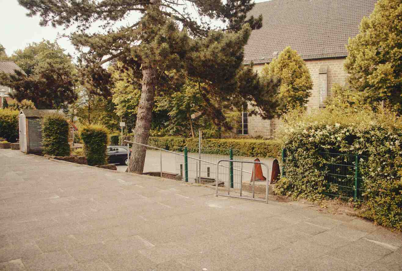 Anschlag-Baum