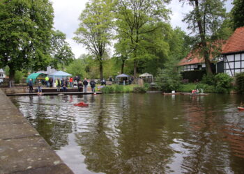 Himmelfahrtsregatta des Modellbauclub Brochterbeck trotz schlechtem Wetter – die Bilder