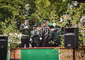 Nach über 700 Schüssen heißt der neue Schützenkönig im Niederdorf Thomas Bruns