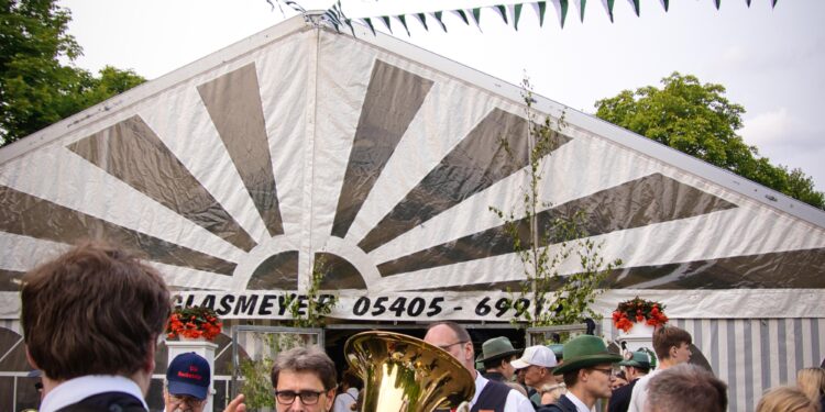 Schützenfest in Brochterbeck - Bürgerschützen suchen neuen Schützenkönig - RBO Aktuell