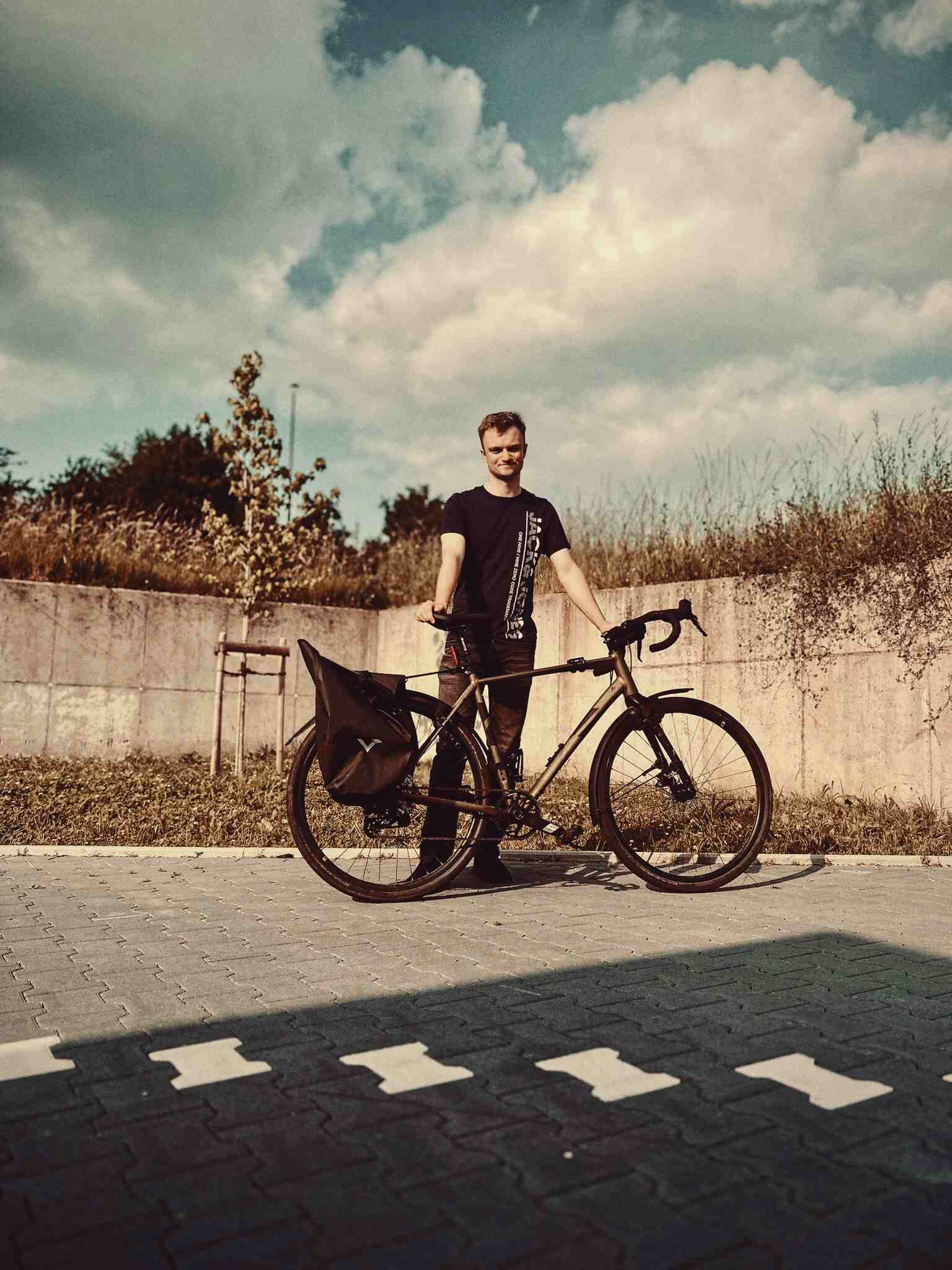 Brochterbecker Renick auf Tour durch halb Deutschland - mit dem Fahrrad