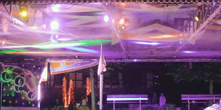 Kirmes Brochterbeck Samstag Nachts Wassershow_IG_SD_RBO36